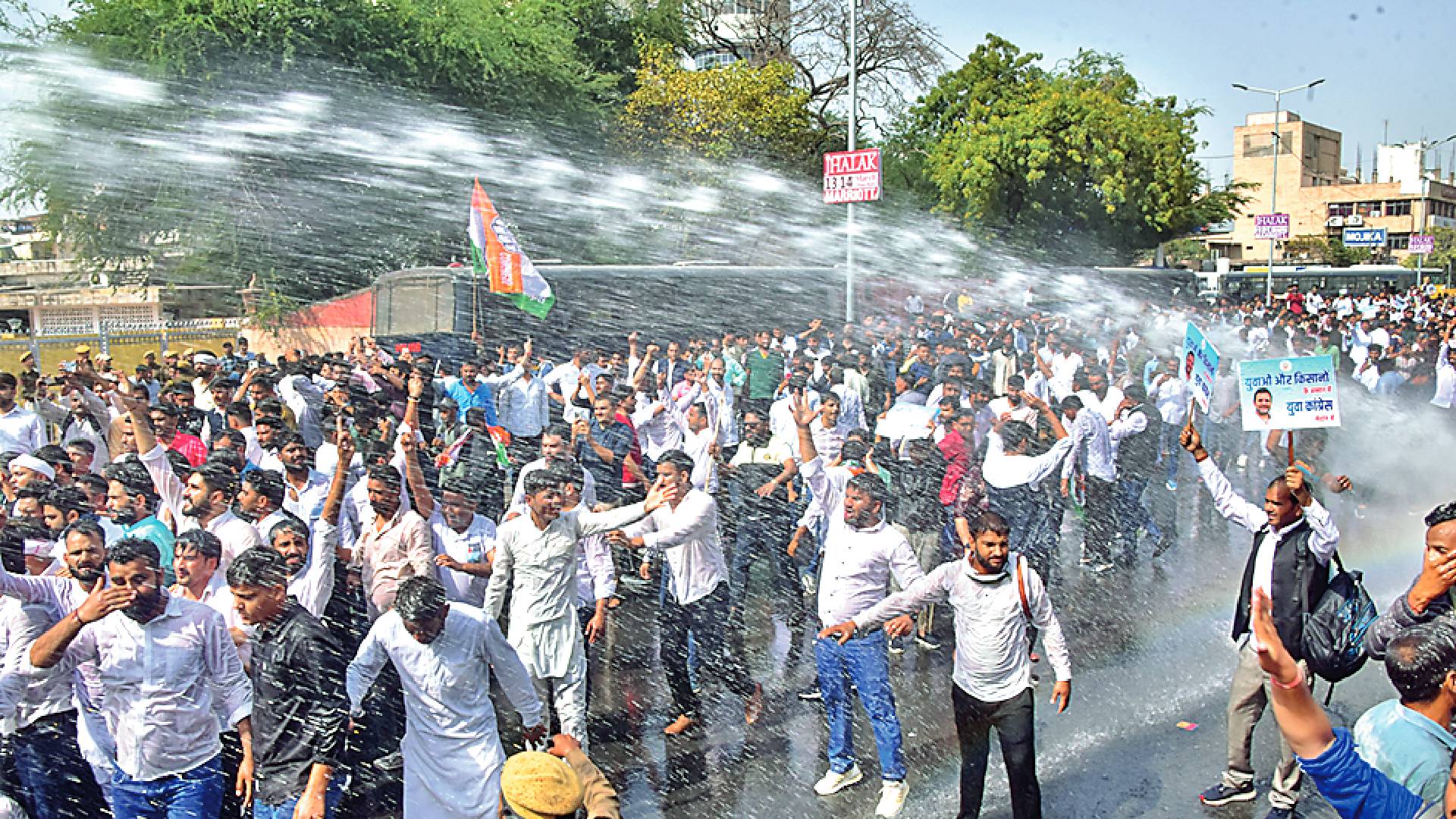 Water cannons used on Youth Cong workers marching to CM’s residence